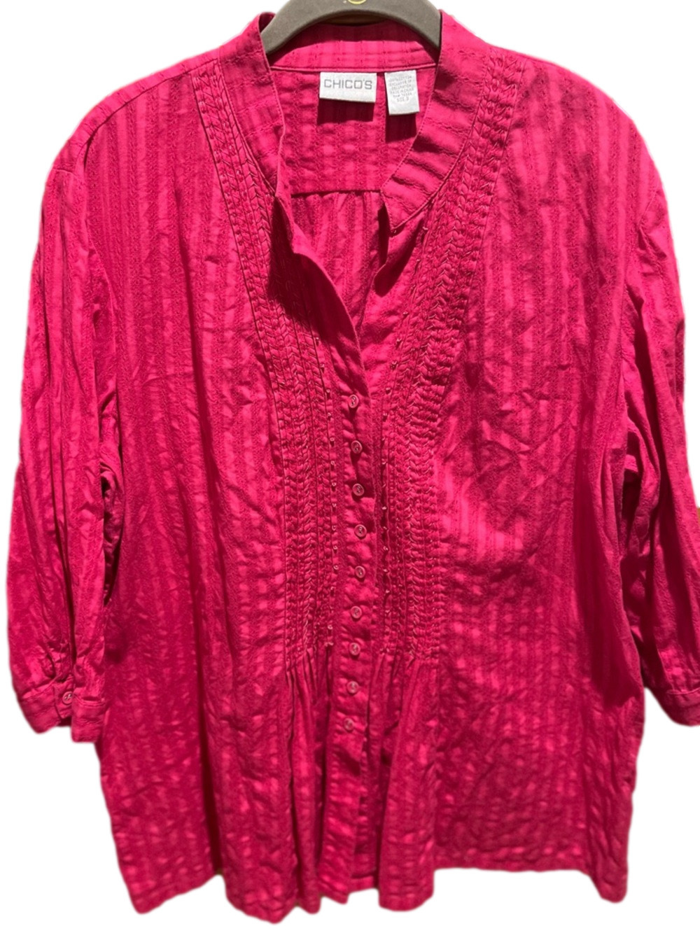 18. WOMENS CHICO’S 3/XL DETAIL TOP